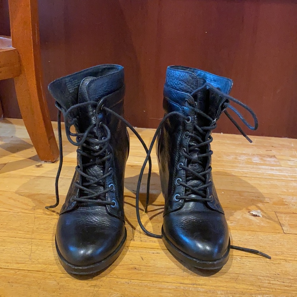 Kenneth Cole 5.5 Nellie boots - Picture 6 of 8